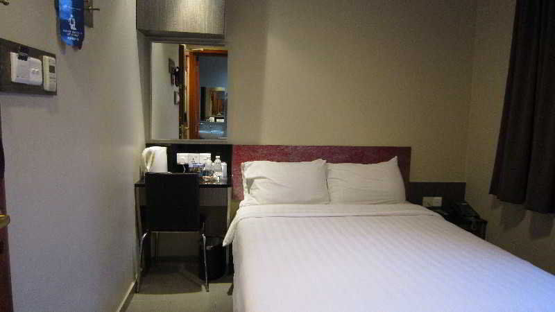 Ibis Budget Singapore Sapphire Exterior photo