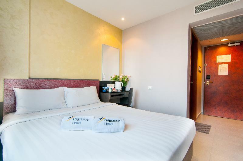 Ibis Budget Singapore Sapphire Exterior photo