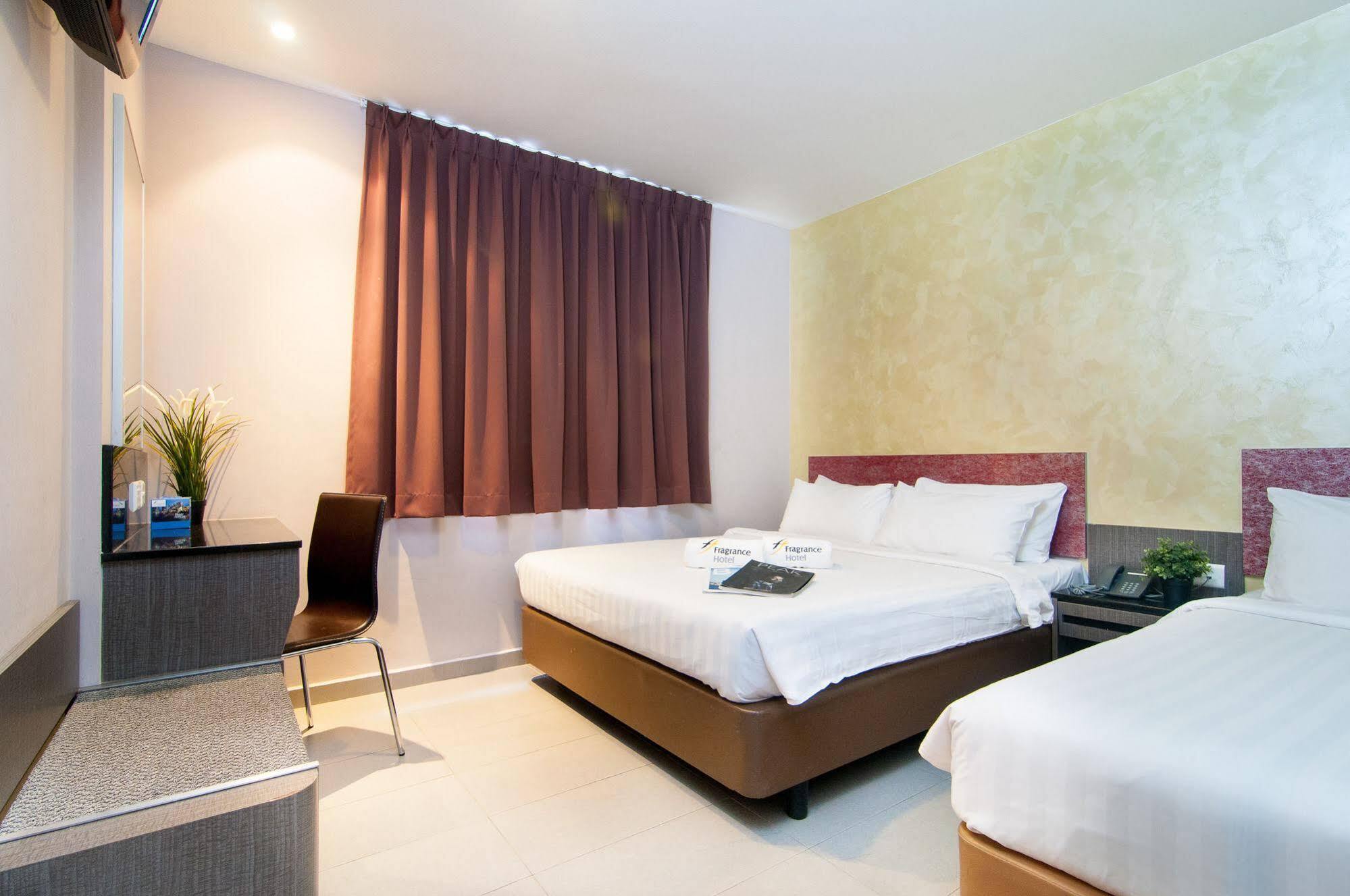 Ibis Budget Singapore Sapphire Exterior photo